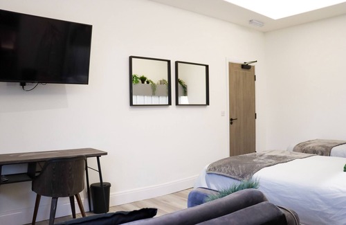 Bedlington Apartment | Modern Studio Apartment