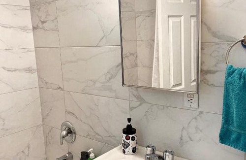 Rosemont-La Petite-Patrie Apartment | Modern Studio Apartment in Rosemont Near Downtown Montreal-D