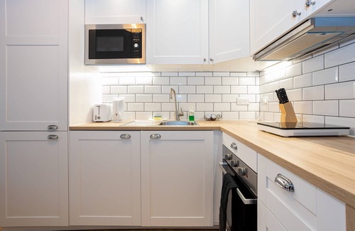 Salford Apartment | Modern Studio Close to Manchester City Centre and Deansgate By Pillo Rooms