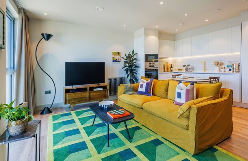 Tottenham Hale Apartment | Modern Studio Flat in North London