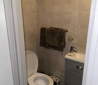 Pettits Apartment | Modern studio flat in Romford
