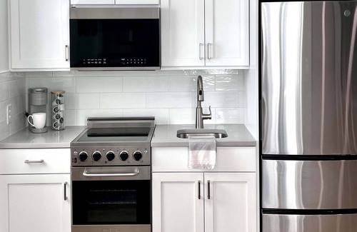 St. Michaels Apartment | Modern Studio in heart of town, walk everywhere!