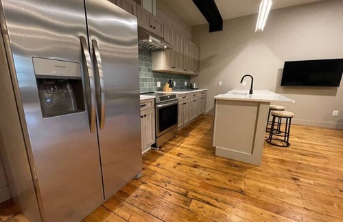 Penn Yan Apartment | Modern Studio - Main St Penn Yan