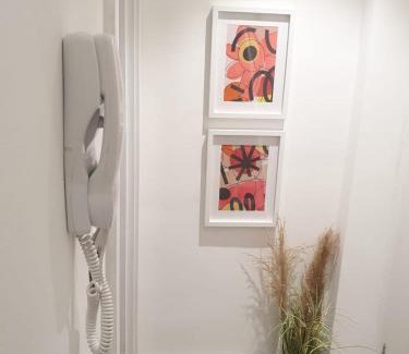 St. Leonard's Apartment | Modern Studio - Streatham Station - 3min walk