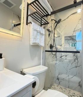 Del Rey Apartment | Modern Studio Stylish &Cozy Ieft Unit