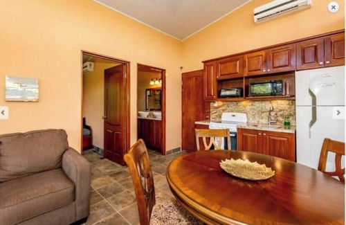 El Ocotal House | Modern-Style Apt.[TOP FLR] Playa Matapalo/5 min RIU