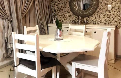 Pretoria Central Business District Apartment | Modern style Apartment in Pretoria-Central
