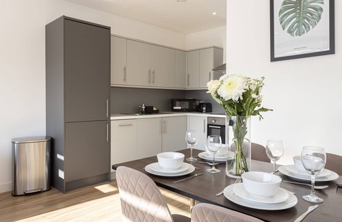 Cheetham Hill Apartment | Modern, Stylish 1BR Apartment Nearby AO Arena