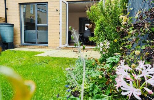Taunton House | Modern & Stylish 3 Bedoom Home in Taunton