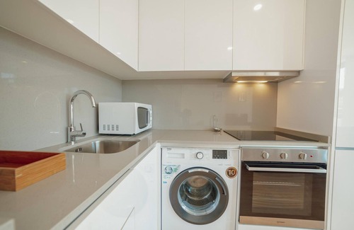 Campanha Apartment | Modern Stylish Apartment I by Vacationy