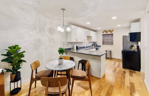 Cedar Heights House | Modern & Stylish Getaway - 3BR, Pet-Friendly