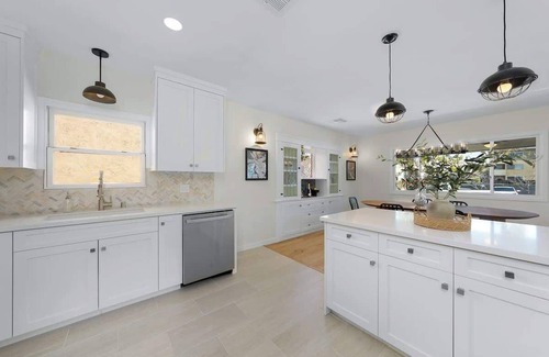 Mission Hills House | Modern & Stylish Mission Hills Neighborhood Escape