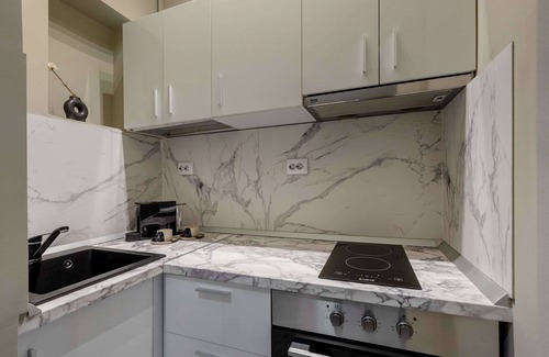Bucharest City-Centre Apartment | Modern Suite on Historic Calea Victoriei
