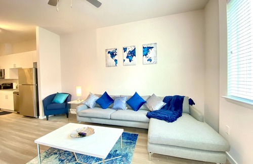 Downtown Baltimore Apartment | 💎 Modern Suite 💎 Secure 💎 Close to All