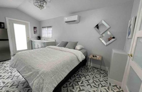 Egypt Lake-Leto Apartment | modern Tiny Home Tampa