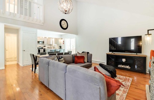 Tobyhanna House | Modern Tobyhanna Home Near Lake Carobeth!