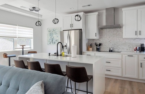 Oak Cliff House | Modern Townhome | Rooftop + Backyard & Garage #2
