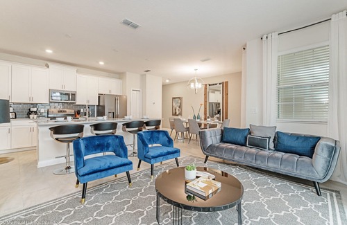 Kissimmee Cottage | Modern Townhome W/private Pool & Free Water Park!