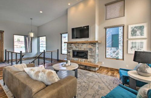 Eden House | Modern Townhome with Mtn Views Less Than 7 Mi to Ski Resorts