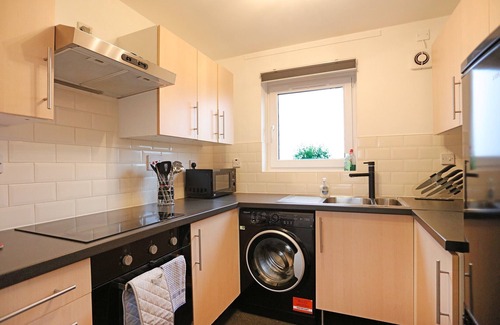 Gogar Apartment | Modern two-bedroom apartment with excellent transport links to the city centre and beyond. Sleeps 4.
