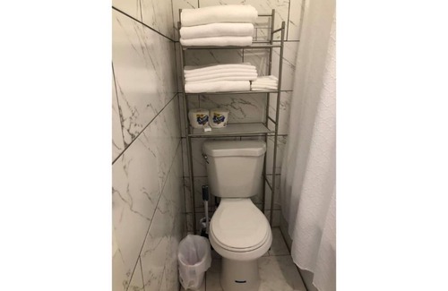 Ocean Hill Apartment | Modern Two-Bedroom Apt close to Manhattan Diva