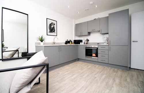 Taunton Apartment | Modern Two BR | Free Parking