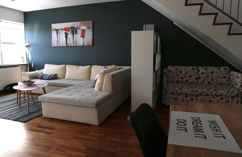 Reykjavik Apartment | Modern two floors apartment close to city center in the quiet neighbourhood