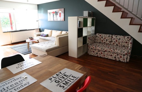 Reykjavik Apartment | Modern two floors apartment close to city center in the quiet neighbourhood