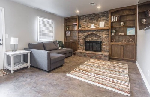 Parkville House | Modern & updated home-quiet neighborhood-perfect for your short/long term needs
