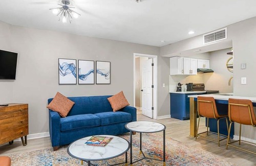 Garden Hills Apartment | Modern Urban Oasis in Prime Buckhead Atlanta