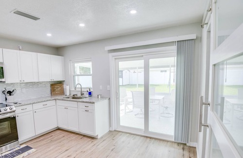 Cypress Gardens House | Modern Vacation Home near Legoland