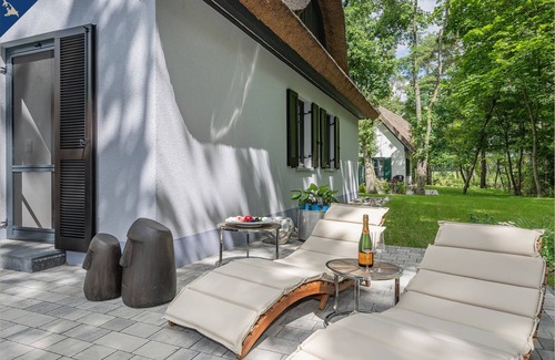 Zirchow House | Modern vacation home in fishing village with sauna & garden - rural and quiet on U