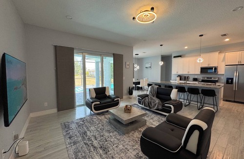 Pine Valley House | Modern Villa 4BR/2BA heated pool near Boca Grande