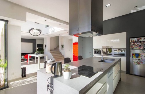 Gueliz Villa | Modern villa 5 min from GUELIZ- Private swimming pool