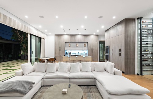 Melrose Villa | MODERN VILLA IN WEST HOLLYWOOD