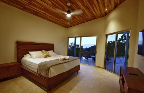 Chontales Villa | Modern villa with pool! Ideal for families!