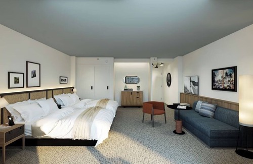 Diamond Head - Kapahulu - St. Louis Hotel | Modern Waikiki Getaway with Pool and Lanai! 2 Relaxing Units, Pets Allowed