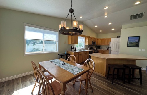 Weiser House | Modern Weiser Home for Monthly Rental, Freshly Updated