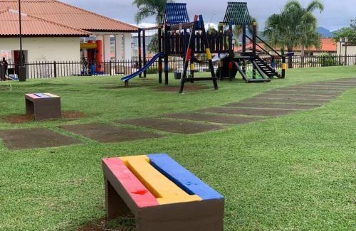 La Chorrera House | Moderna casa, cerca de playas del Pacífico - Gran Reserva De Montelimar