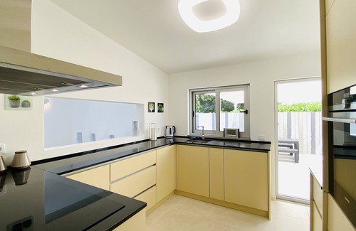 Quarteira Villa | Moderna CIP