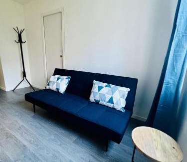 Bras de Fer Apartment | Moderne Cosy T2 à Évry