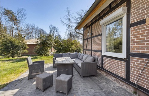 Schneverdingen Apartment | Moderne Ferienwohnung mit Terrasse