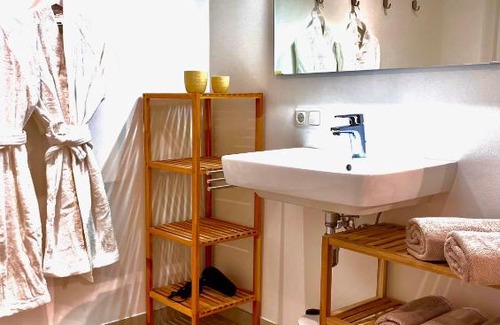 Thorl Apartment | Moderne Ferienwohnung Hubert Neuper im Zentrum von Bad Mitterndorf