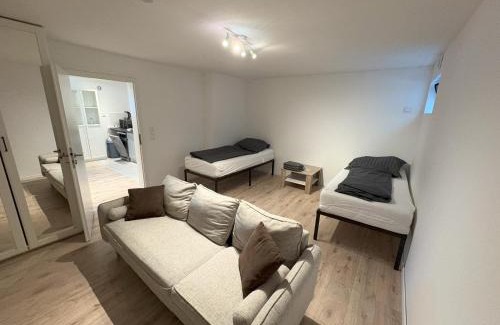 Bad Oldesloe Apartment | Modernes 2 Zimmer Souterrain Apartment - zentral - nahe Hamburg & Lübeck