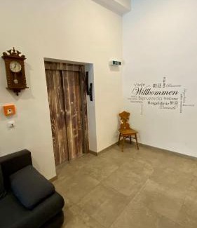 Altmuenster Apartment | Modernes Apartment am Traunsee - See, Berge, Fitness & Parkplatz