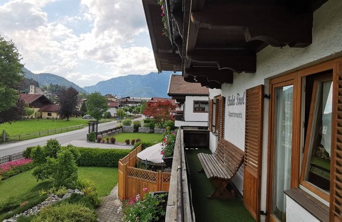 Waidring Apartment | Modernes Appartement mit Überdachten Balkon-5 Minuten zum Skilift