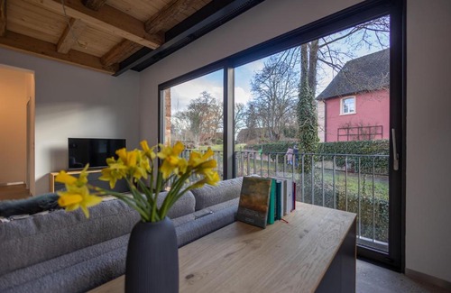Hildesheim District Apartment | Modernes Ferien- und Messezimmer in idyllischer Lage
