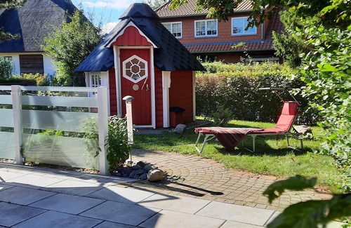 Wiek House | Modernes Ferienhaus mit Sauna in Wiek am Meer