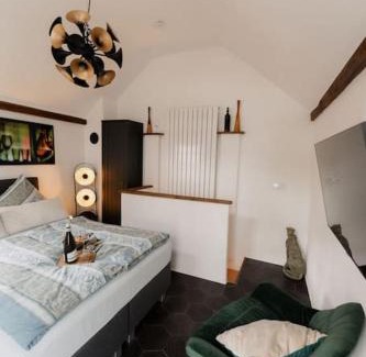 Ediger Apartment | Modernes Tiny House mit Sonnenterrasse