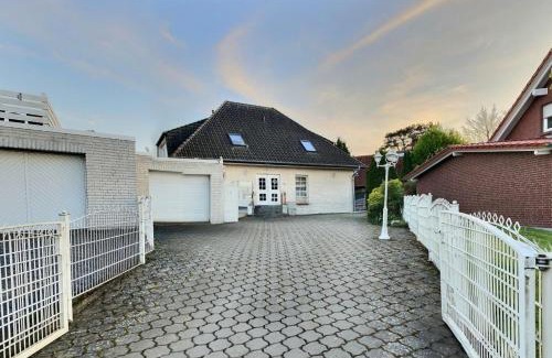Hildesheim District House | Modernes Zimmer 30 Min Hannover